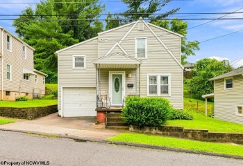 121 Grant Street, Clarksburg, West Virginia 26301, 3 Bedrooms Bedrooms, 6 Rooms Rooms,2 BathroomsBathrooms,Single Family Detached,For Sale,Grant,0,10166435