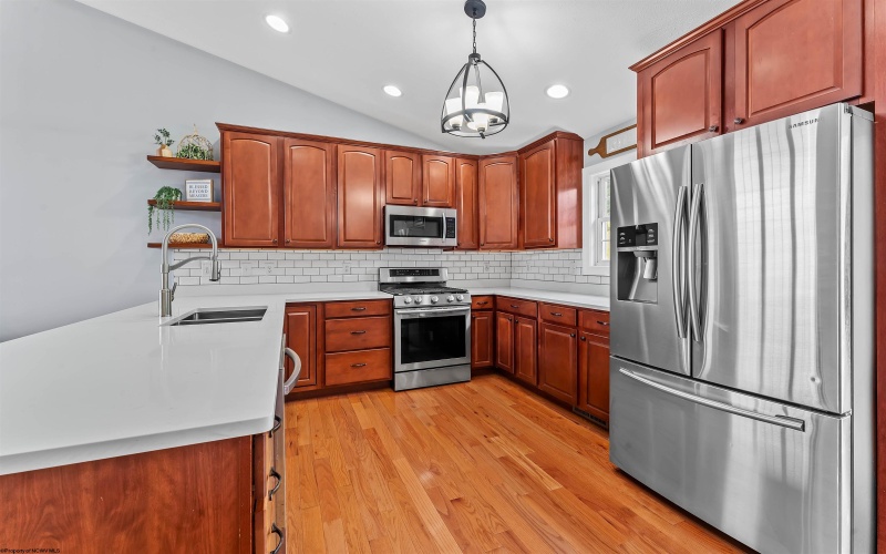 511 Santa Fe Court, Morgantown, West Virginia 26508, 3 Bedrooms Bedrooms, 7 Rooms Rooms,2 BathroomsBathrooms,Single Family Detached,For Sale,Santa Fe,0,10165489