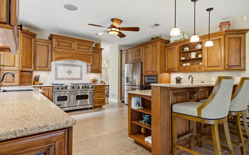 6011 Woodlands Bluff Road, Morgantown, West Virginia 26508, 4 Bedrooms Bedrooms, 14 Rooms Rooms,4 BathroomsBathrooms,Single Family Detached,For Sale,Woodlands Bluff,0,10166445
