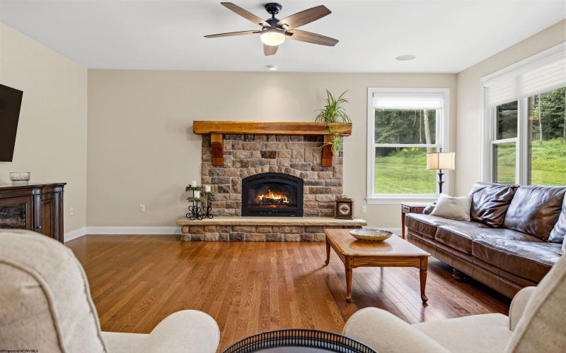 6011 Woodlands Bluff Road, Morgantown, West Virginia 26508, 4 Bedrooms Bedrooms, 14 Rooms Rooms,4 BathroomsBathrooms,Single Family Detached,For Sale,Woodlands Bluff,0,10166445