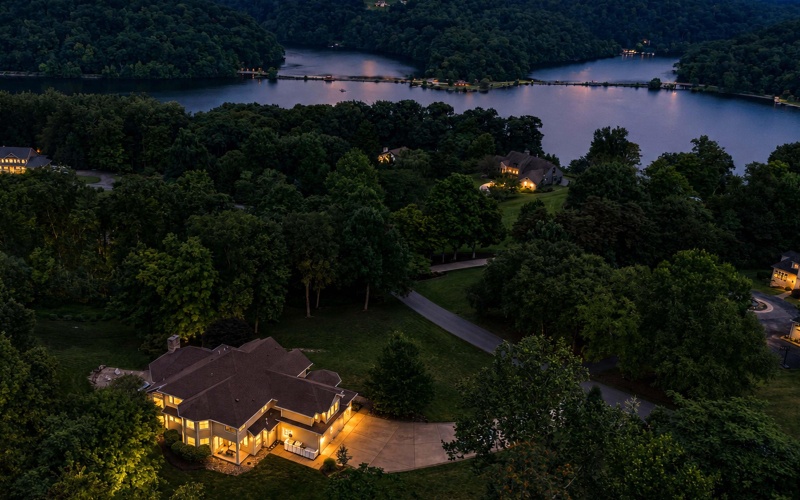 6011 Woodlands Bluff Road, Morgantown, West Virginia 26508, 4 Bedrooms Bedrooms, 14 Rooms Rooms,4 BathroomsBathrooms,Single Family Detached,For Sale,Woodlands Bluff,0,10166445