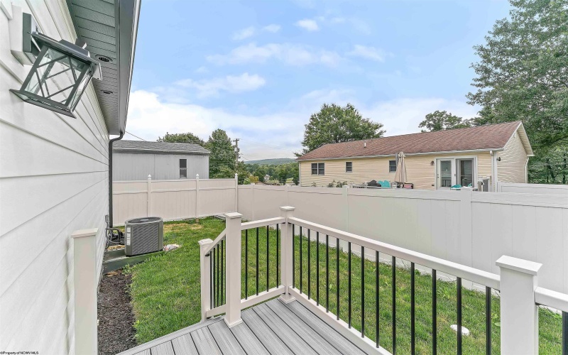 403 Corona Drive, Morgantown, West Virginia 26508, 3 Bedrooms Bedrooms, 6 Rooms Rooms,2 BathroomsBathrooms,Single Family Detached,For Sale,Corona,0,10166446