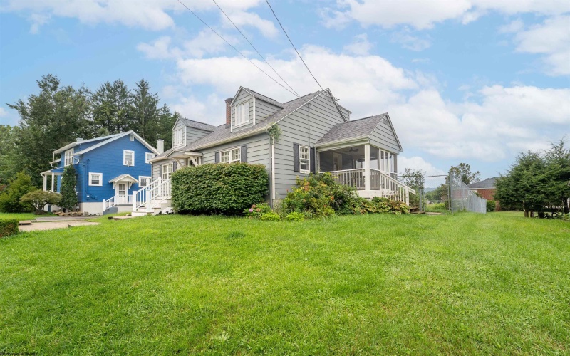 521 Junior Avenue, Morgantown, West Virginia 26505, 3 Bedrooms Bedrooms, 8 Rooms Rooms,2 BathroomsBathrooms,Single Family Detached,For Sale,Junior,0,10166442
