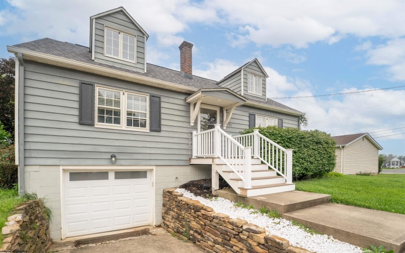 521 Junior Avenue, Morgantown, West Virginia 26505, 3 Bedrooms Bedrooms, 8 Rooms Rooms,2 BathroomsBathrooms,Single Family Detached,For Sale,Junior,0,10166442