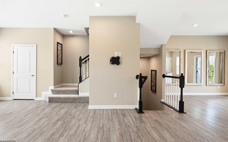 247 Stonehurst Drive, Morgantown, West Virginia 26501, 3 Bedrooms Bedrooms, 7 Rooms Rooms,2 BathroomsBathrooms,Single Family Attached,For Sale,Stonehurst,0,10166436
