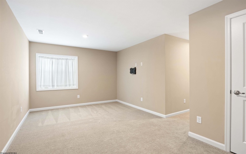 247 Stonehurst Drive, Morgantown, West Virginia 26501, 3 Bedrooms Bedrooms, 7 Rooms Rooms,2 BathroomsBathrooms,Single Family Attached,For Sale,Stonehurst,0,10166436