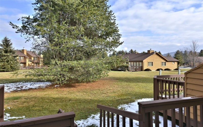 11 Deerfield Circle, Davis, West Virginia 26260, 1 Bedroom Bedrooms, 3 Rooms Rooms,1 BathroomBathrooms,Single Family Attached,For Sale,Deerfield,0,10166439 11 Deerfield Circle, Davis, West Virginia 26260, 1 Bedroom Bedrooms, 3 Rooms Rooms,1 BathroomBathrooms,Single Family Attached,For Sale,Deerfield,0,10166439