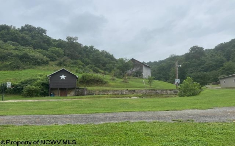 1683 Range Road, Wadestown, West Virginia 26590, 3 Bedrooms Bedrooms, 7 Rooms Rooms,3 BathroomsBathrooms,Single Family Detached,For Sale,Range,0,10166448