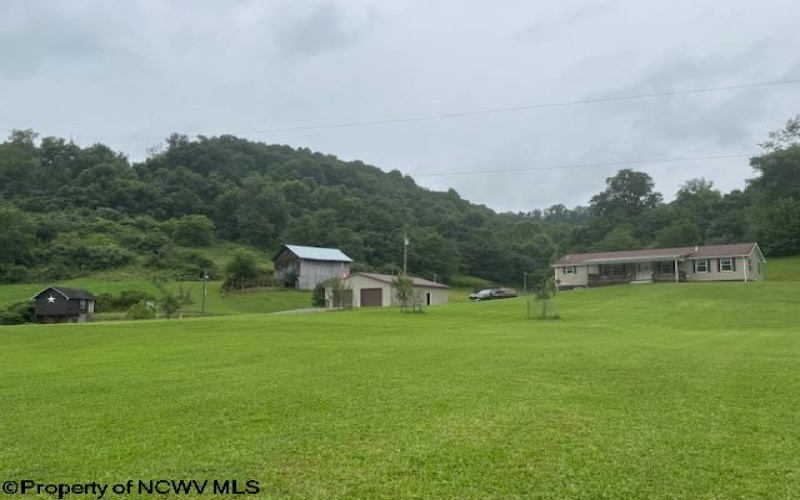 1683 Range Road, Wadestown, West Virginia 26590, 3 Bedrooms Bedrooms, 7 Rooms Rooms,3 BathroomsBathrooms,Single Family Detached,For Sale,Range,0,10166448