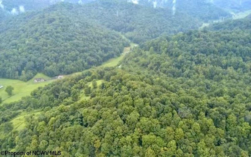 1683 Range Road, Wadestown, West Virginia 26590, 3 Bedrooms Bedrooms, 7 Rooms Rooms,3 BathroomsBathrooms,Single Family Detached,For Sale,Range,0,10166448