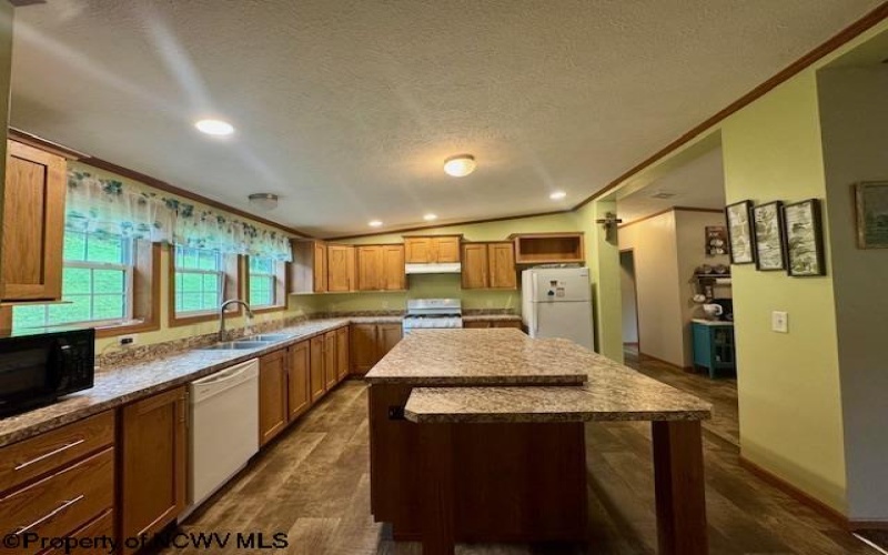1683 Range Road, Wadestown, West Virginia 26590, 3 Bedrooms Bedrooms, 7 Rooms Rooms,3 BathroomsBathrooms,Single Family Detached,For Sale,Range,0,10166448