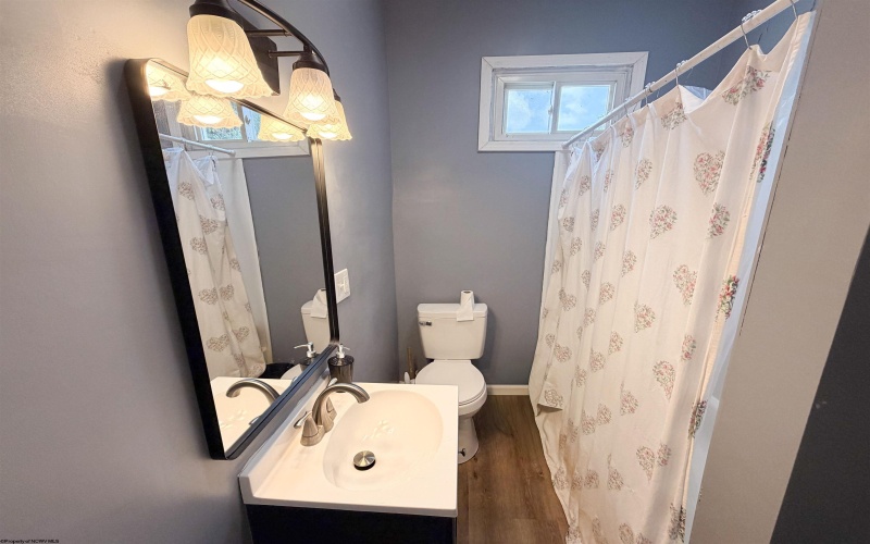 60 Watkins Lane, Clarksburg, West Virginia 26301, 3 Bedrooms Bedrooms, 7 Rooms Rooms,1 BathroomBathrooms,Single Family Detached,For Sale,Watkins,0,10166451 60 Watkins Lane, Clarksburg, West Virginia 26301, 3 Bedrooms Bedrooms, 7 Rooms Rooms,1 BathroomBathrooms,Single Family Detached,For Sale,Watkins,0,10166451