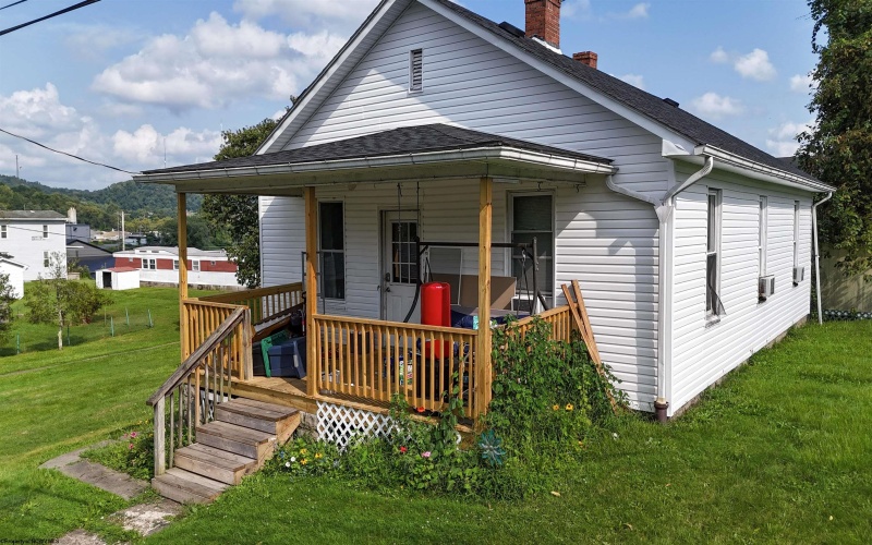 60 Watkins Lane, Clarksburg, West Virginia 26301, 3 Bedrooms Bedrooms, 7 Rooms Rooms,1 BathroomBathrooms,Single Family Detached,For Sale,Watkins,0,10166451 60 Watkins Lane, Clarksburg, West Virginia 26301, 3 Bedrooms Bedrooms, 7 Rooms Rooms,1 BathroomBathrooms,Single Family Detached,For Sale,Watkins,0,10166451