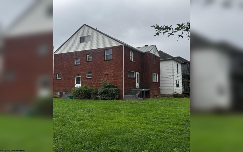 425 Center Avenue, Weston, West Virginia 26452, 3 Bedrooms Bedrooms, 9 Rooms Rooms,1 BathroomBathrooms,Single Family Detached,For Sale,Center,0,10166457 425 Center Avenue, Weston, West Virginia 26452, 3 Bedrooms Bedrooms, 9 Rooms Rooms,1 BathroomBathrooms,Single Family Detached,For Sale,Center,0,10166457