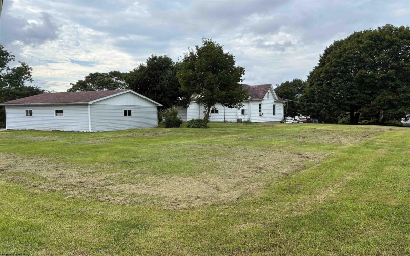 77 Grace Avenue, Masontown, West Virginia 26542, 2 Bedrooms Bedrooms, 5 Rooms Rooms,2 BathroomsBathrooms,Single Family Detached,For Sale,Grace,0,10166463