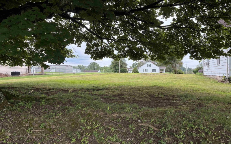 77 Grace Avenue, Masontown, West Virginia 26542, 2 Bedrooms Bedrooms, 5 Rooms Rooms,2 BathroomsBathrooms,Single Family Detached,For Sale,Grace,0,10166463