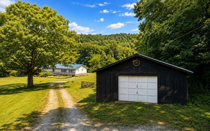 1258 Long Run, Ellamore, West Virginia 26267, 3 Bedrooms Bedrooms, 6 Rooms Rooms,2 BathroomsBathrooms,Single Family Detached,For Sale,Long,0,10166455