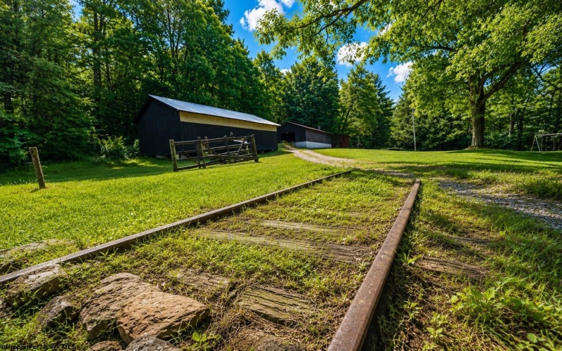 1258 Long Run, Ellamore, West Virginia 26267, 3 Bedrooms Bedrooms, 6 Rooms Rooms,2 BathroomsBathrooms,Single Family Detached,For Sale,Long,0,10166455