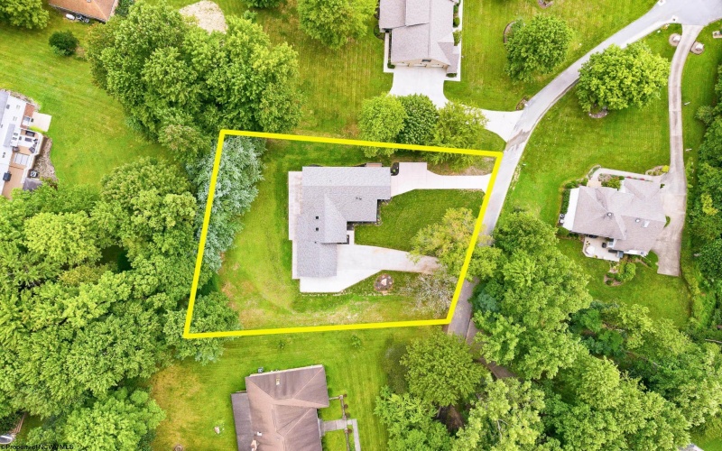 2374 Lakeside Estates, Morgantown, West Virginia 26508, 4 Bedrooms Bedrooms, 8 Rooms Rooms,3 BathroomsBathrooms,Single Family Detached,For Sale,Lakeside,0,10166458