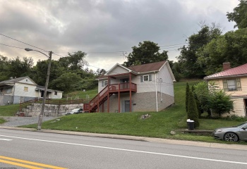 521 Pennsylvania Avenue, Fairmont, West Virginia 26554, 1 Bedroom Bedrooms, 5 Rooms Rooms,2 BathroomsBathrooms,Single Family Detached,For Sale,Pennsylvania,0,10166459