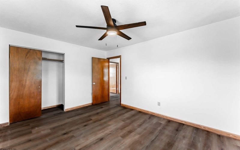 16 Deerfield Avenue, Grafton, West Virginia 26354, 4 Bedrooms Bedrooms, 7 Rooms Rooms,3 BathroomsBathrooms,Single Family Detached,For Sale,Deerfield,0,10166464