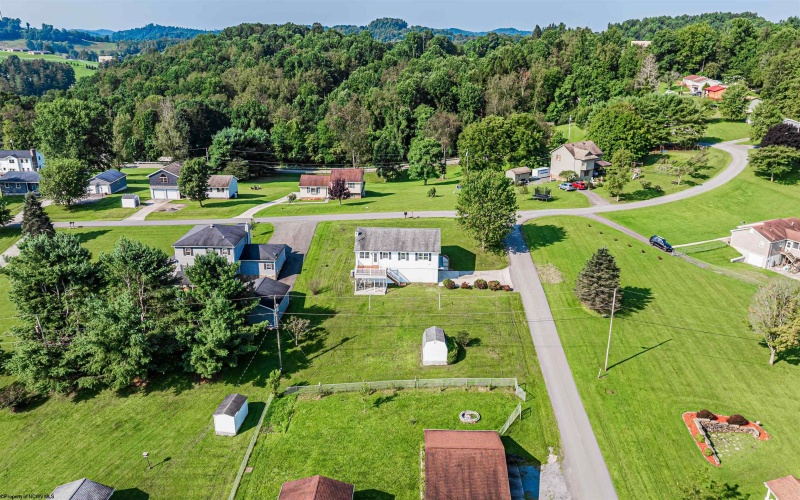 16 Deerfield Avenue, Grafton, West Virginia 26354, 4 Bedrooms Bedrooms, 7 Rooms Rooms,3 BathroomsBathrooms,Single Family Detached,For Sale,Deerfield,0,10166464