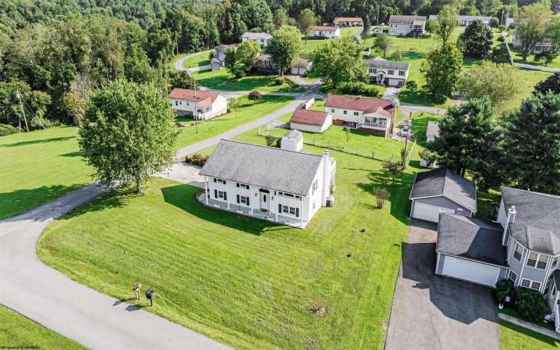16 Deerfield Avenue, Grafton, West Virginia 26354, 4 Bedrooms Bedrooms, 7 Rooms Rooms,3 BathroomsBathrooms,Single Family Detached,For Sale,Deerfield,0,10166464