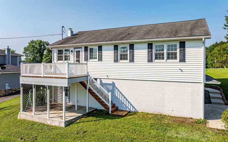 16 Deerfield Avenue, Grafton, West Virginia 26354, 4 Bedrooms Bedrooms, 7 Rooms Rooms,3 BathroomsBathrooms,Single Family Detached,For Sale,Deerfield,0,10166464