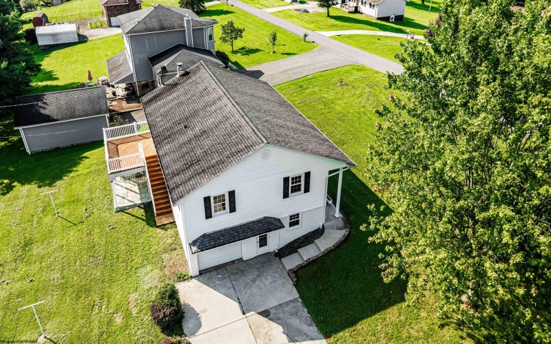16 Deerfield Avenue, Grafton, West Virginia 26354, 4 Bedrooms Bedrooms, 7 Rooms Rooms,3 BathroomsBathrooms,Single Family Detached,For Sale,Deerfield,0,10166464