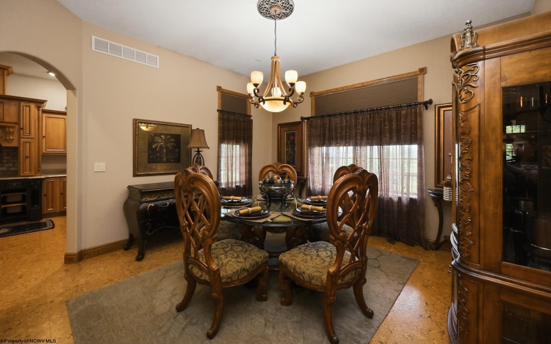 308 Diamond Cove Road, Bridgeport, West Virginia 26330, 6 Bedrooms Bedrooms, 15 Rooms Rooms,3 BathroomsBathrooms,Single Family Detached,For Sale,Diamond Cove,0,10166465