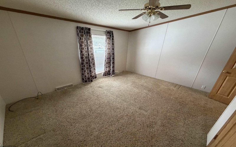 42 Gate Lane, Elkins, West Virginia 26241, 3 Bedrooms Bedrooms, 8 Rooms Rooms,2 BathroomsBathrooms,Single Family Detached,For Sale,Gate,0,10166471