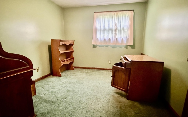 20 Bel Manor Drive, Fairmont, West Virginia 26554, 4 Bedrooms Bedrooms, 9 Rooms Rooms,3 BathroomsBathrooms,Single Family Detached,For Sale,Bel Manor,0,10166468