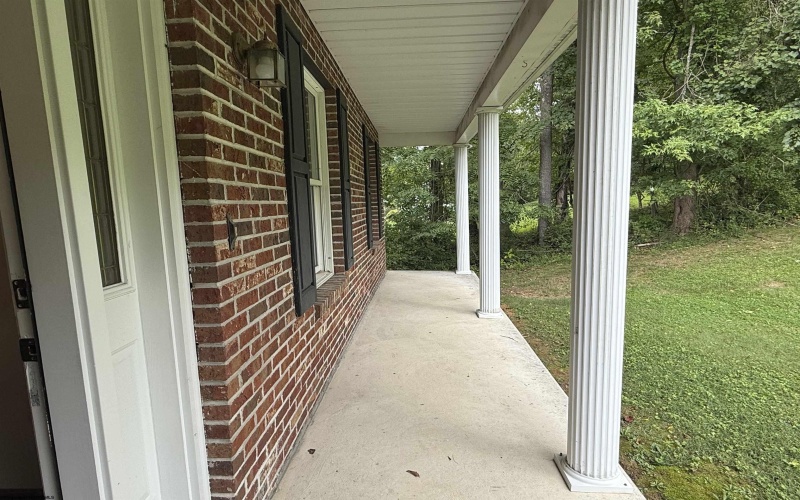 20 Bel Manor Drive, Fairmont, West Virginia 26554, 4 Bedrooms Bedrooms, 9 Rooms Rooms,3 BathroomsBathrooms,Single Family Detached,For Sale,Bel Manor,0,10166468