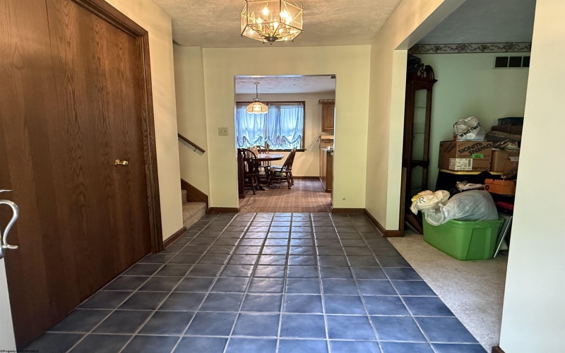 20 Bel Manor Drive, Fairmont, West Virginia 26554, 4 Bedrooms Bedrooms, 9 Rooms Rooms,3 BathroomsBathrooms,Single Family Detached,For Sale,Bel Manor,0,10166468