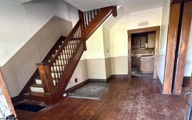 178 East Street, Masontown, West Virginia 26542, 4 Bedrooms Bedrooms, 10 Rooms Rooms,1 BathroomBathrooms,Single Family Detached,For Sale,East,0,10166470