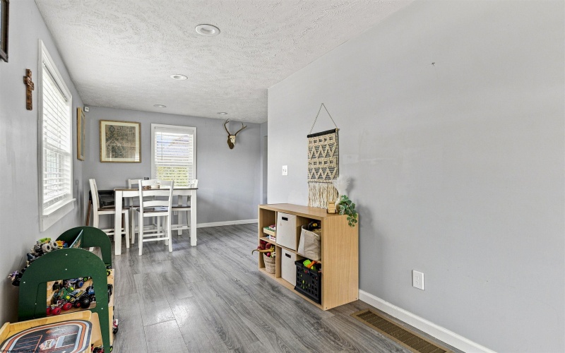 1405 Andmore Street, Morgantown, West Virginia 26505, 2 Bedrooms Bedrooms, 5 Rooms Rooms,1 BathroomBathrooms,Single Family Detached,For Sale,Andmore,0,10166486