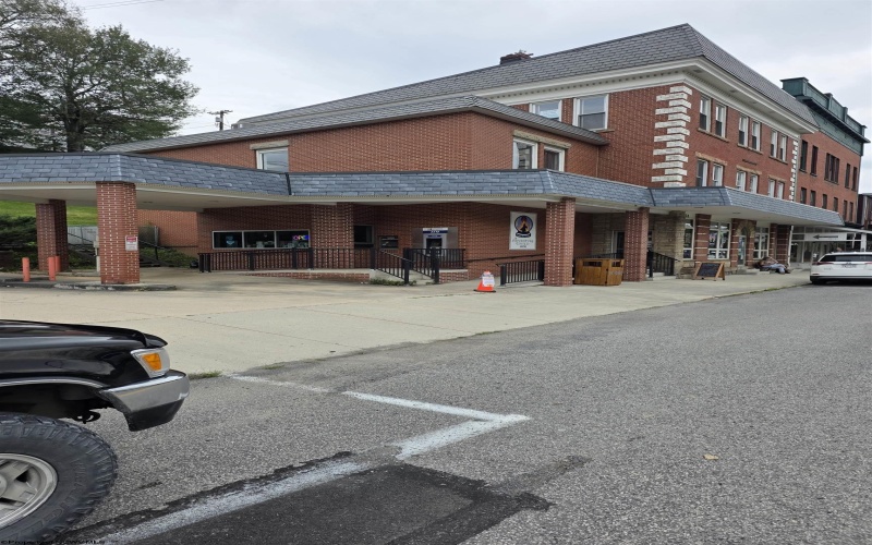 172 East Avenue, Thomas, West Virginia 26292, 0 , 0 ,0,Commercial (for Sale),For Sale,East,0,10166488