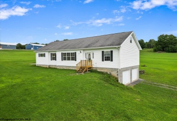 71 Greenwood Drive, Aurora, West Virginia 26705, 3 Bedrooms Bedrooms, 12 Rooms Rooms,2 BathroomsBathrooms,Single Family Detached,For Sale,Greenwood,0,10166505