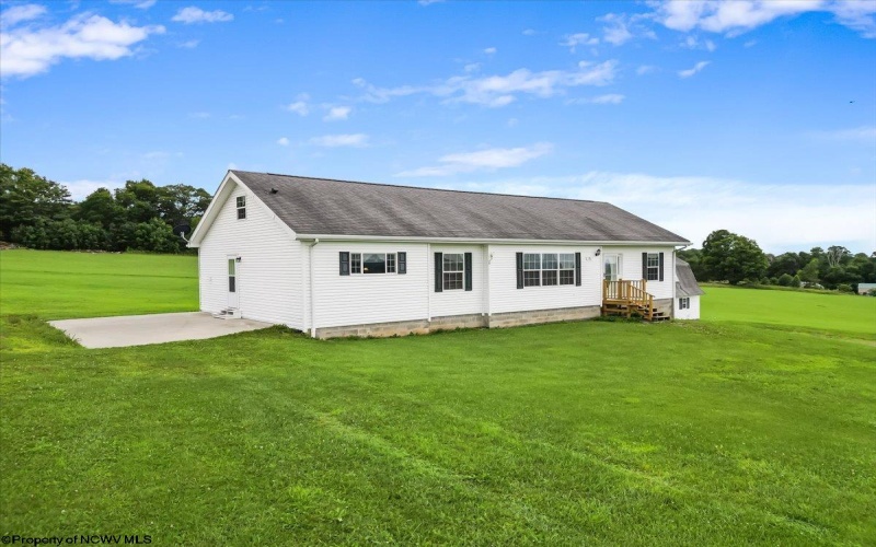 71 Greenwood Drive, Aurora, West Virginia 26705, 3 Bedrooms Bedrooms, 12 Rooms Rooms,2 BathroomsBathrooms,Single Family Detached,For Sale,Greenwood,0,10166505