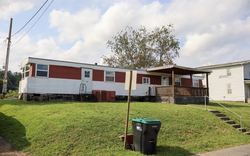 128 Coleman Avenue, Clarksburg, West Virginia 26301, 0 , 0 ,0,Multi-unit/income,For Sale,Coleman,0,10166490