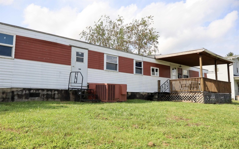 128 Coleman Avenue, Clarksburg, West Virginia 26301, 0 , 0 ,0,Multi-unit/income,For Sale,Coleman,0,10166490