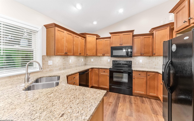114 Casey Lane, Morgantown, West Virginia 26508, 3 Bedrooms Bedrooms, 9 Rooms Rooms,2 BathroomsBathrooms,Single Family Detached,For Sale,Casey,0,10166502