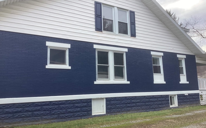 241 Walnut Street, Philippi, West Virginia 26416, 4 Bedrooms Bedrooms, 7 Rooms Rooms,2 BathroomsBathrooms,Single Family Detached,For Sale,Walnut,0,10163065