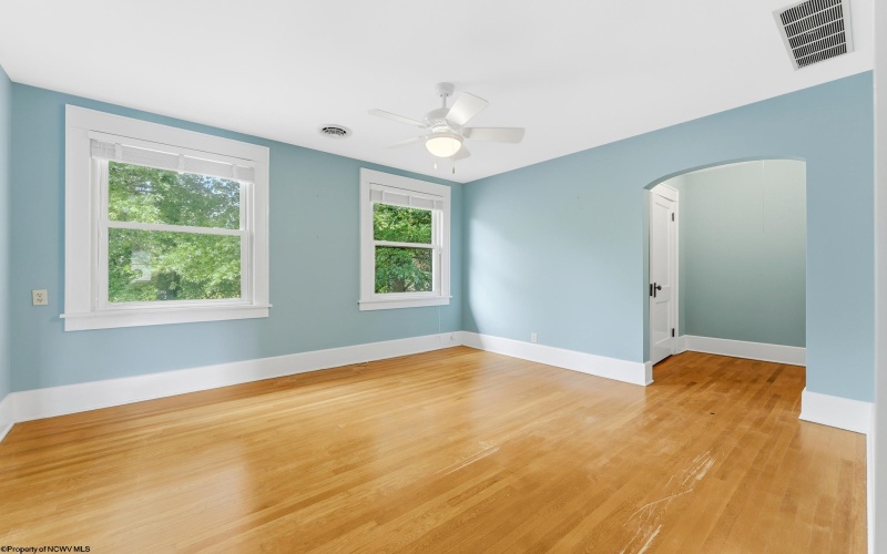 229 Morris Street, Morgantown, West Virginia 26501, 4 Bedrooms Bedrooms, 8 Rooms Rooms,2 BathroomsBathrooms,Single Family Detached,For Sale,Morris,0,10166499