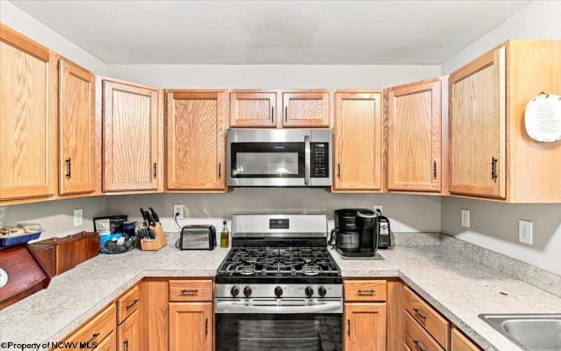 485 Redwood Drive, Terra Alta, West Virginia 26764, 3 Bedrooms Bedrooms, 13 Rooms Rooms,2 BathroomsBathrooms,Single Family Detached,For Sale,Redwood,0,10166497