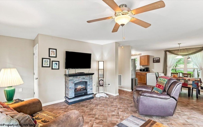 485 Redwood Drive, Terra Alta, West Virginia 26764, 3 Bedrooms Bedrooms, 13 Rooms Rooms,2 BathroomsBathrooms,Single Family Detached,For Sale,Redwood,0,10166497