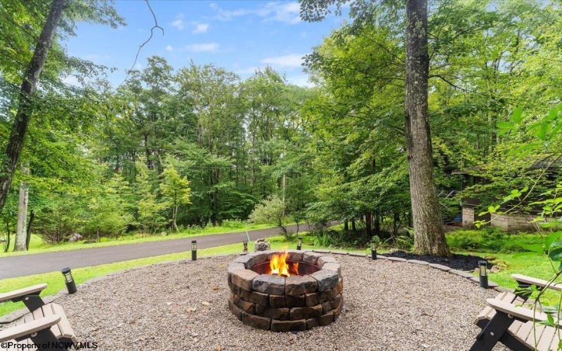 485 Redwood Drive, Terra Alta, West Virginia 26764, 3 Bedrooms Bedrooms, 13 Rooms Rooms,2 BathroomsBathrooms,Single Family Detached,For Sale,Redwood,0,10166497