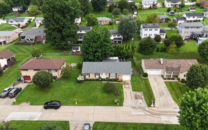 142 Driftwood Road, Bridgeport, West Virginia 26330, 3 Bedrooms Bedrooms, 9 Rooms Rooms,2 BathroomsBathrooms,Single Family Detached,For Sale,Driftwood,0,10166489