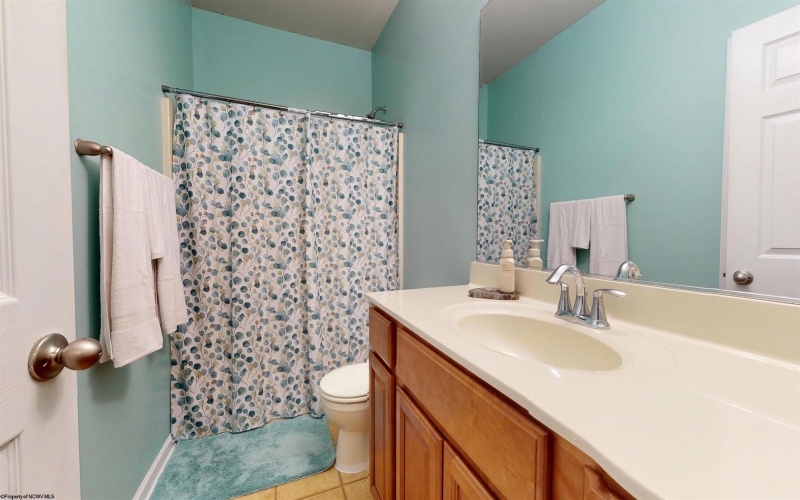 15 Ashbury Lane, Fairmont, West Virginia 26554, 4 Bedrooms Bedrooms, 8 Rooms Rooms,3 BathroomsBathrooms,Single Family Detached,For Sale,Ashbury,0,10166506