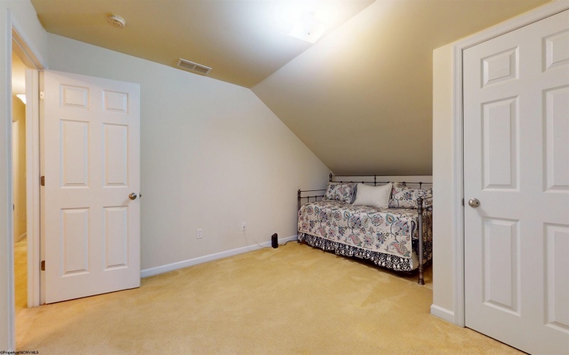 15 Ashbury Lane, Fairmont, West Virginia 26554, 4 Bedrooms Bedrooms, 8 Rooms Rooms,3 BathroomsBathrooms,Single Family Detached,For Sale,Ashbury,0,10166506